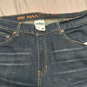 Urban pipeline jeans